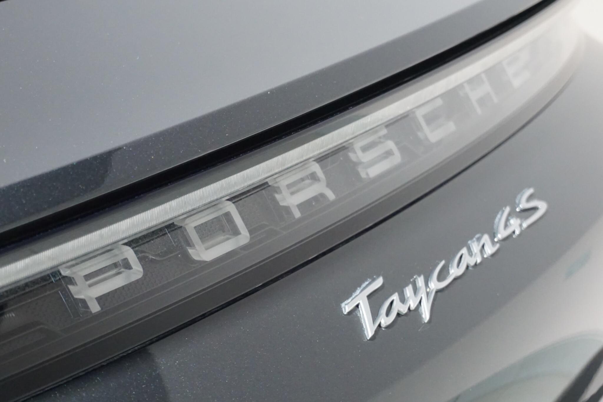 Porsche Taycan Performance Plus 93.4kWh 4S Saloon 4dr Electric Auto 4WD (571 ps)